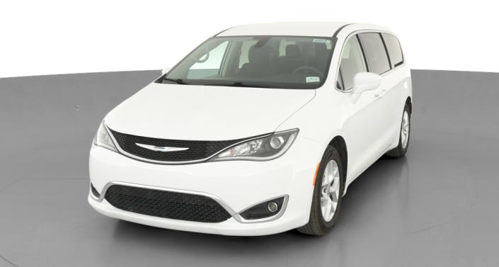 2018 Chrysler Pacifica Touring Plus -
                Wheatland, OK