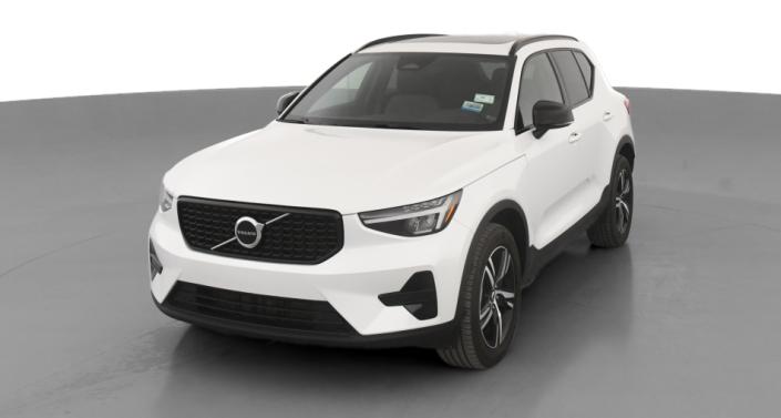 2024 Volvo XC40 B5 Core -
                Fort Worth, TX