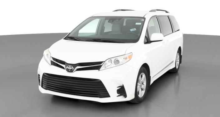 2019 Toyota Sienna LE -
                Trenton, OH