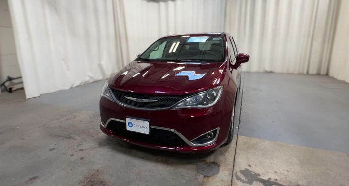 2019 Chrysler Pacifica Touring Plus -
                Riverside, CA