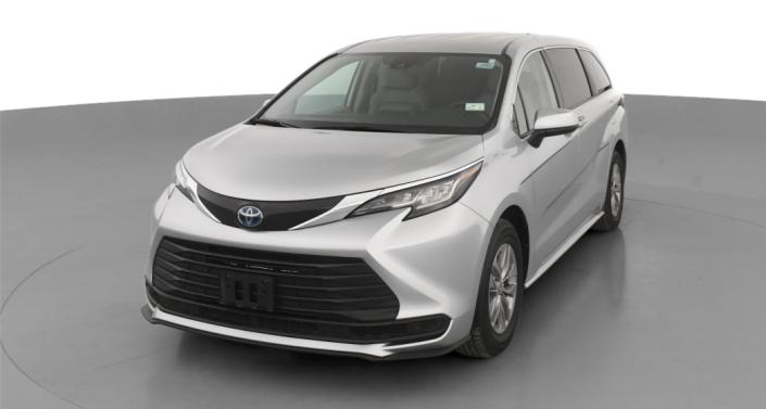 2022 Toyota Sienna LE -
                Fort Worth, TX