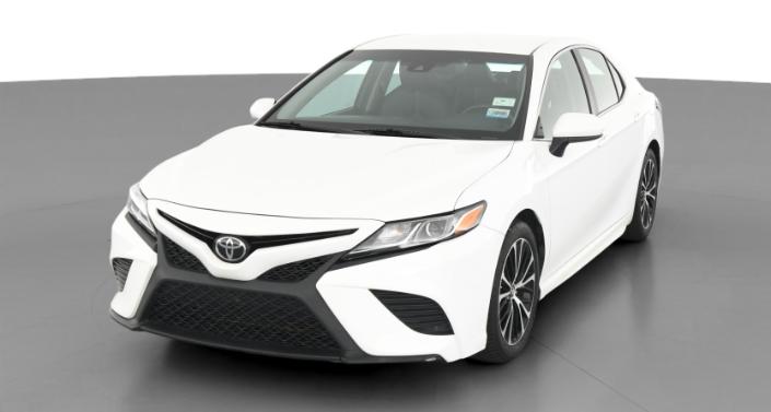 2018 Toyota Camry SE -
                Trenton, OH