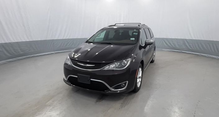 2017 Chrysler Pacifica Limited -
                Akron, NY