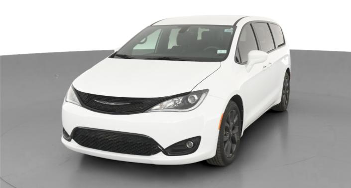 2019 Chrysler Pacifica Touring Plus -
                Wheatland, OK