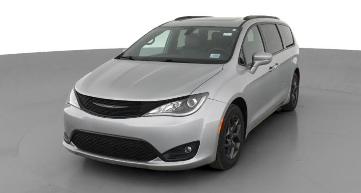 2018 Chrysler Pacifica Limited -
                Concord, NC