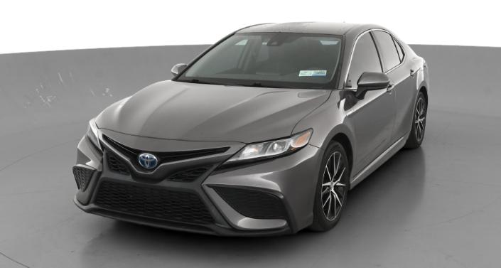 2021 Toyota Camry SE -
                Lorain, OH