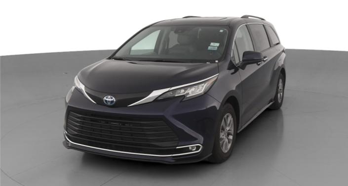 2023 Toyota Sienna XLE -
                Indianapolis, IN