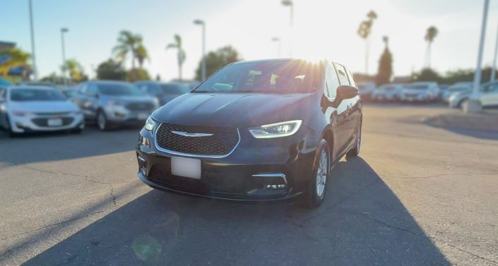 2023 Chrysler Pacifica Touring L -
                Garden Grove, CA