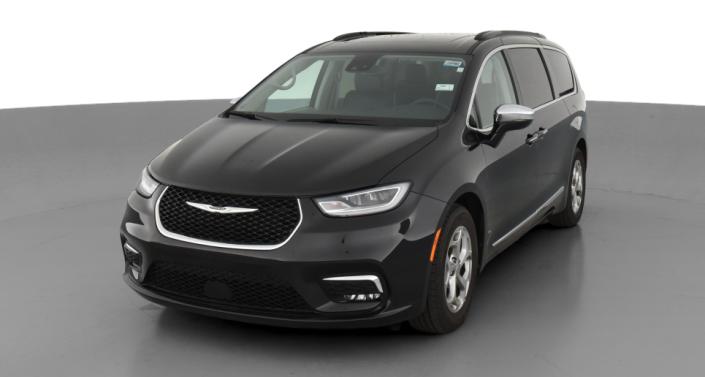 2023 Chrysler Pacifica Limited -
                Concord, NC