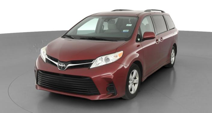 2018 Toyota Sienna LE -
                Lorain, OH