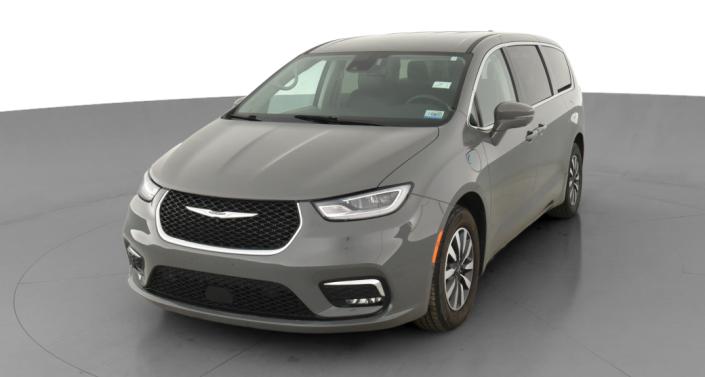 2022 Chrysler Pacifica Hybrid Touring L -
                Indianapolis, IN