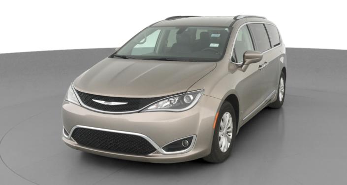 2018 Chrysler Pacifica  -
                Hebron, OH