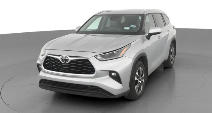 2021 Toyota Highlander XLE -
                Hebron, OH