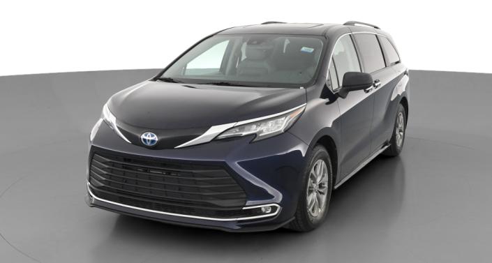 2023 Toyota Sienna XLE -
                Haines City, FL