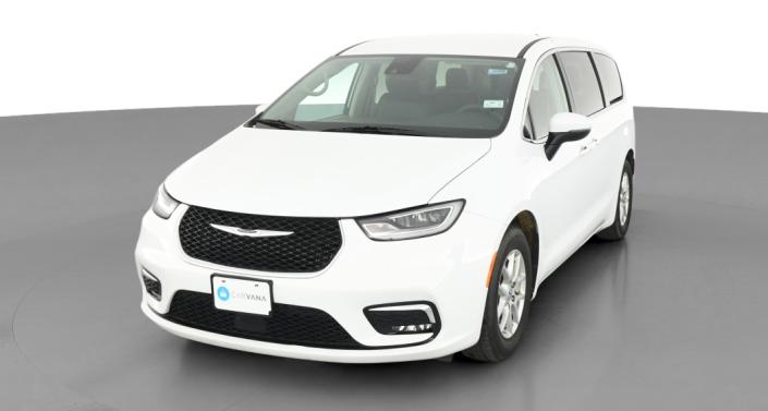 2023 Chrysler Pacifica Touring L -
                Trenton, OH