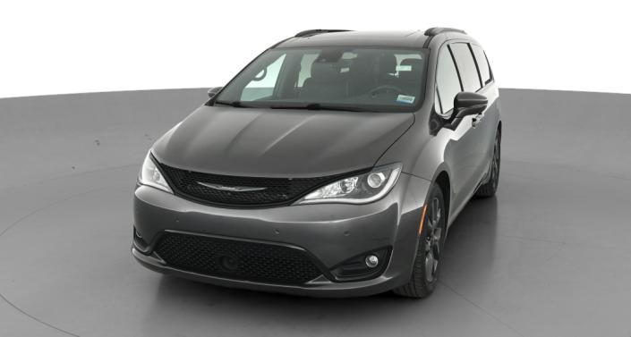 2019 Chrysler Pacifica Limited -
                Lorain, OH