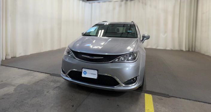 2018 Chrysler Pacifica Touring L -
                Riverside, CA