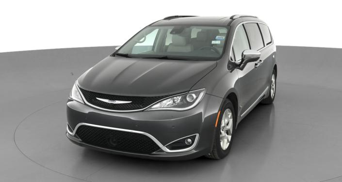 2019 Chrysler Pacifica Limited -
                Lorain, OH