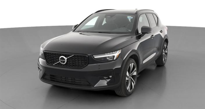 2024 Volvo XC40 B5 Ultimate -
                Haines City, FL