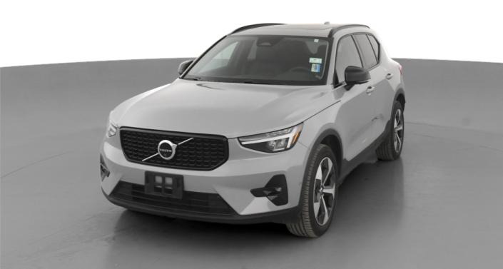 2024 Volvo XC40 B5 Plus -
                Fort Worth, TX