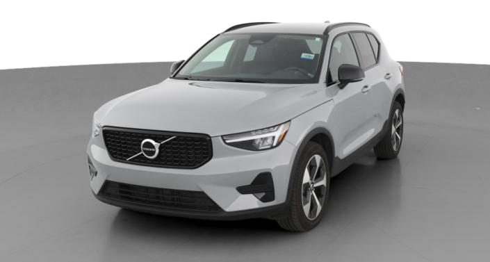 2024 Volvo XC40 B5 Core -
                Concord, NC