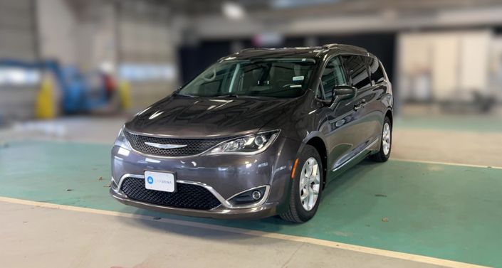 2017 Chrysler Pacifica Touring L -
                Fairview, OR