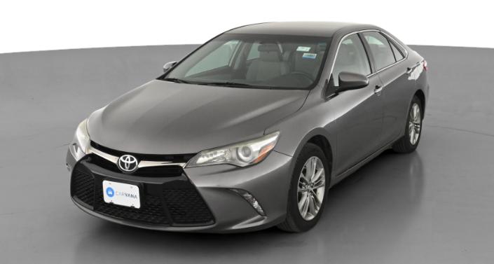 2016 Toyota Camry SE Hero Image