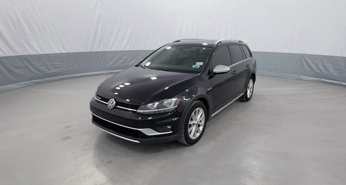 2019 Volkswagen Golf Alltrack S Hero Image