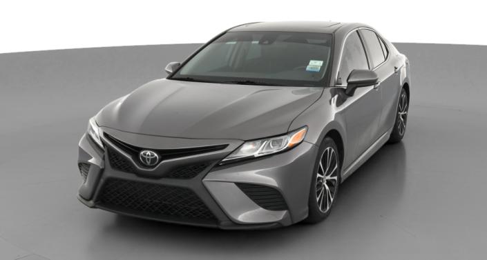 2020 Toyota Camry SE -
                Trenton, OH