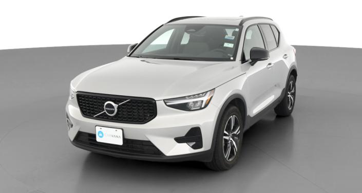 2024 Volvo XC40 B5 Core -
                Trenton, OH