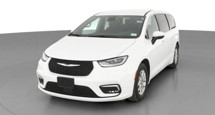 2023 Chrysler Pacifica Touring -
                Wheatland, OK