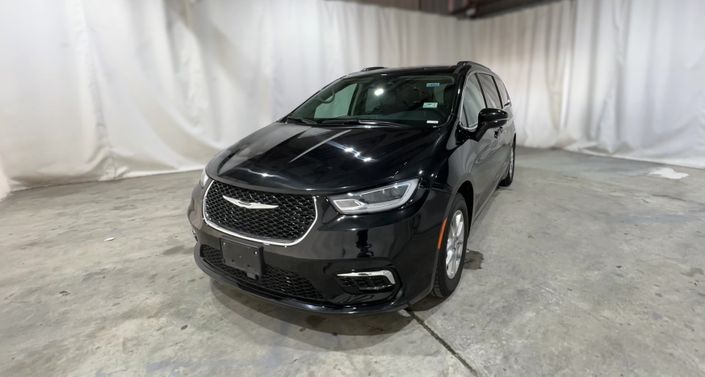 2022 Chrysler Pacifica Touring L -
                Houston, TX