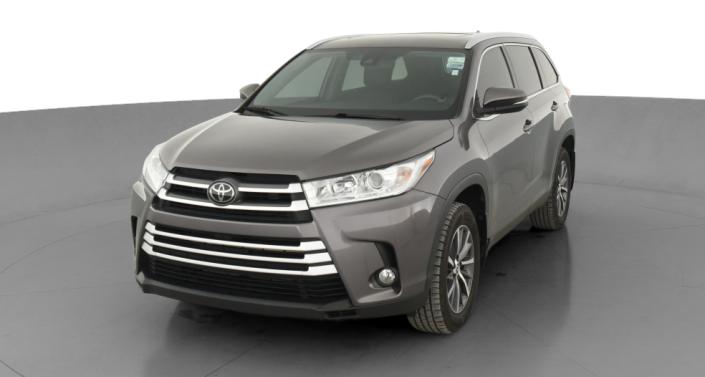 2019 Toyota Highlander XLE -
                Indianapolis, IN