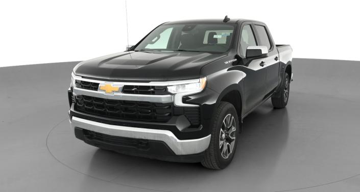 2022 Chevrolet Silverado 1500 LT -
                Lorain, OH