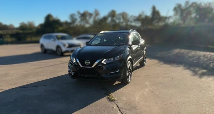 2022 Nissan Rogue Sport SL Hero Image