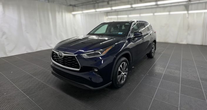 2021 Toyota Highlander XLE -
                Indianapolis, IN