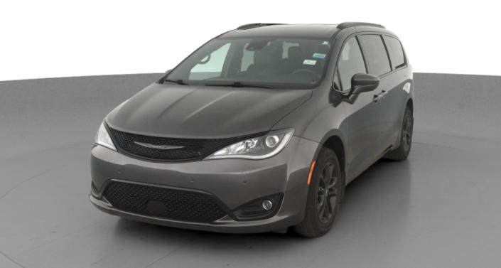 2020 Chrysler Pacifica Launch Edition -
                Hebron, OH