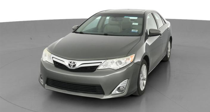 2014 Toyota Camry XLE -
                Lorain, OH