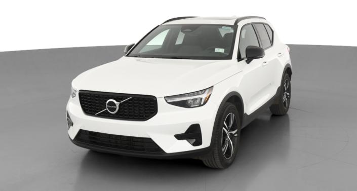 2024 Volvo XC40 B5 Core -
                Wheatland, OK