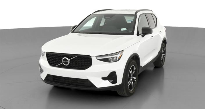 2024 Volvo XC40 B5 Core -
                San Antonio, TX