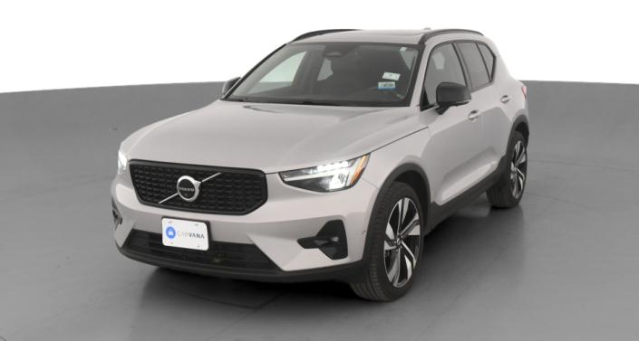 2023 Volvo XC40 B5 Plus -
                Indianapolis, IN