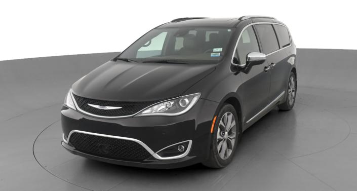 2020 Chrysler Pacifica Limited -
                Hebron, OH