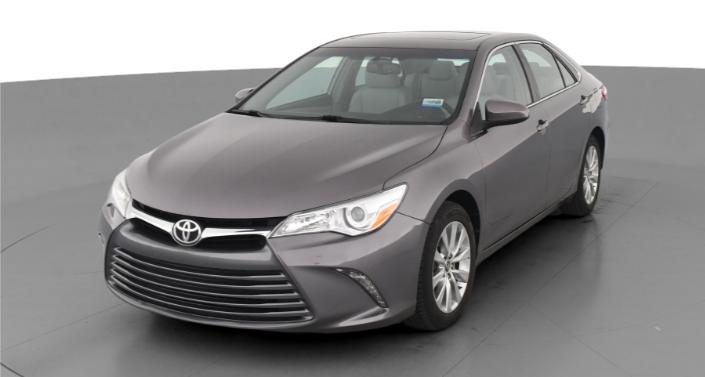 2015 Toyota Camry XLE Hero Image