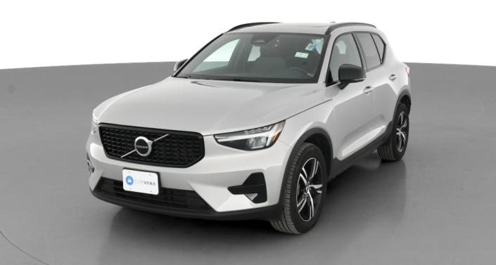 2024 Volvo XC40 B5 Core -
                Richton Park, IL