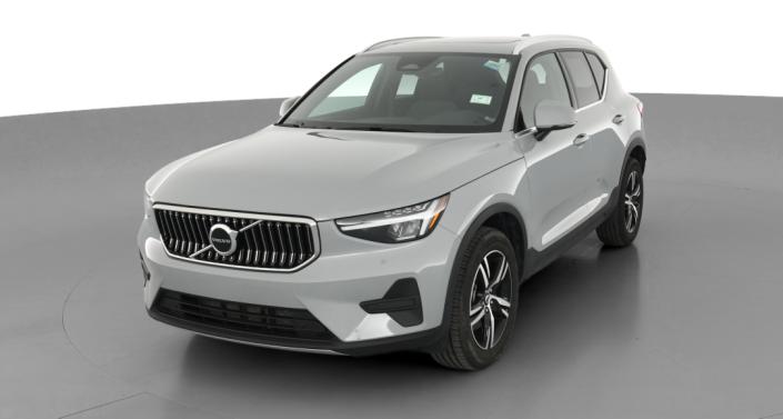 2024 Volvo XC40 B5 Core -
                Trenton, OH