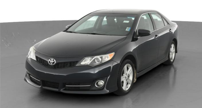 2014 Toyota Camry SE -
                Lorain, OH