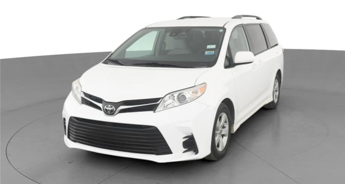 2020 Toyota Sienna LE -
                Hebron, OH