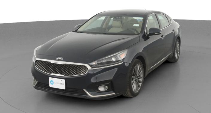 2017 Kia Cadenza Premium -
                Hebron, OH