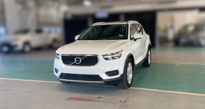 2020 Volvo XC40 T5 Momentum -
                Fairview, OR