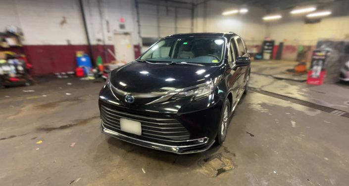 2023 Toyota Sienna XLE -
                Ashburn, VA